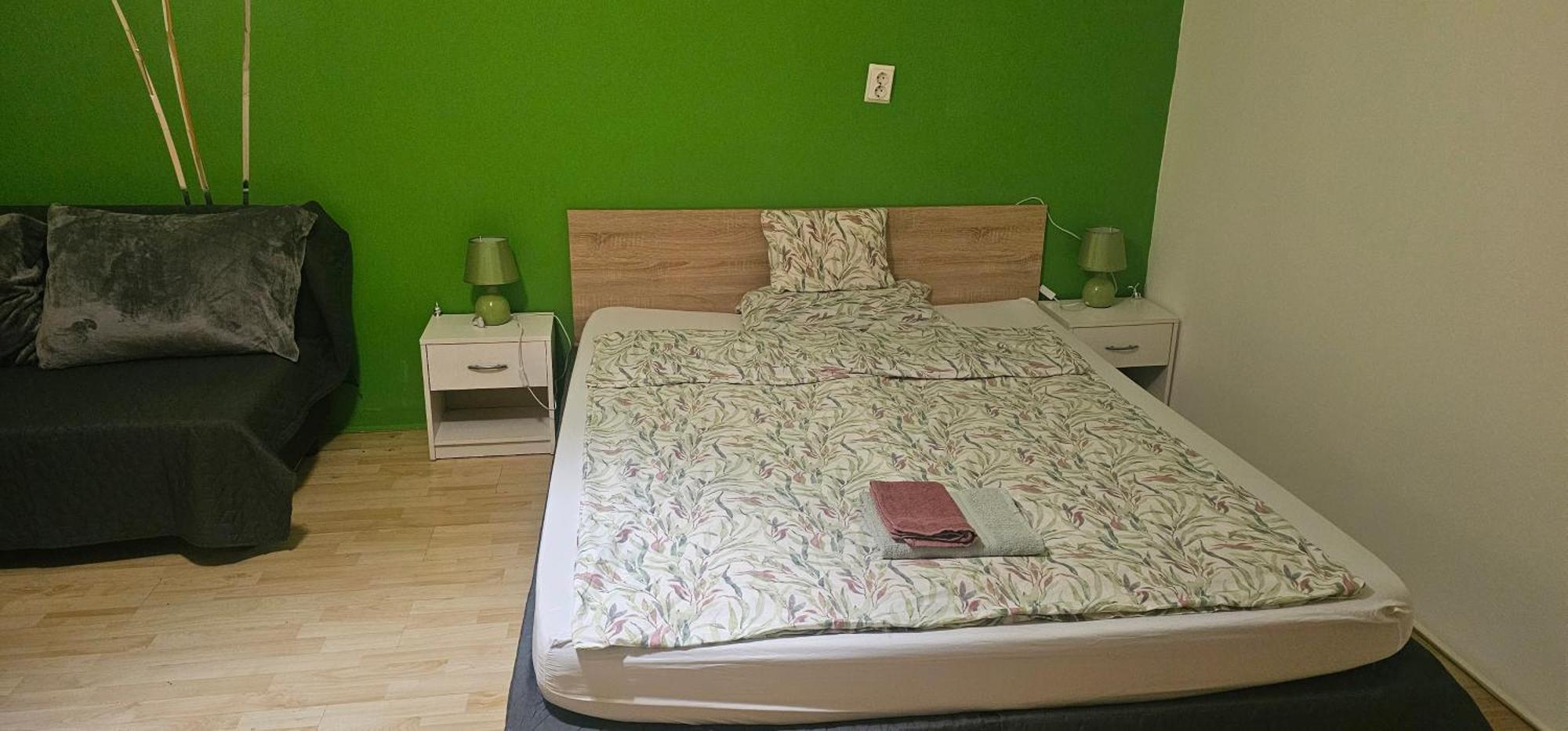 Zizi Apartman Debrecen Exterior photo